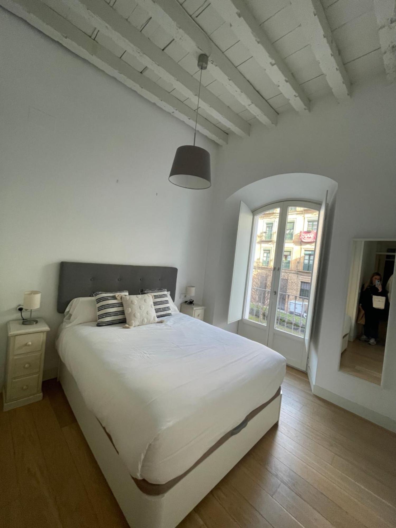 Balcones De Jauregui Premium Apartment Seville Luaran gambar